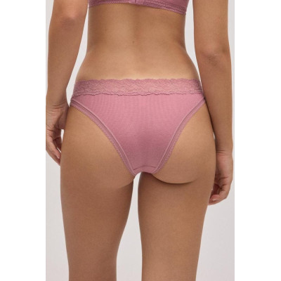 CONJUNTO YSABEL MORA