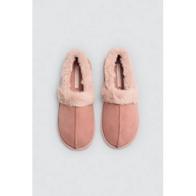 Zapatillas de casa mujer detalles pelo camel