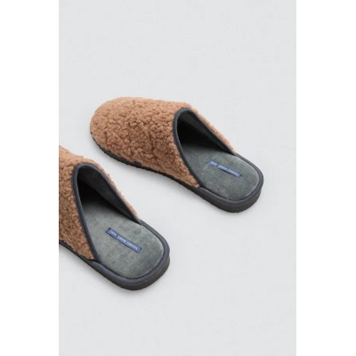 Zapatillas de casa con borreguito exterior