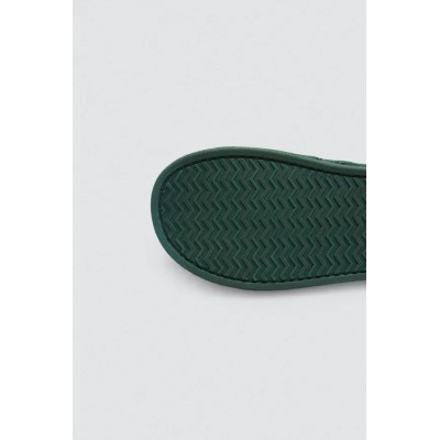 Zapatillas pelo estampado étnico verde