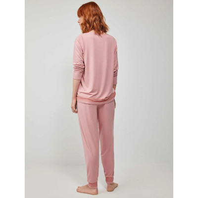Pijama en tejido punto de viscosa cómodo