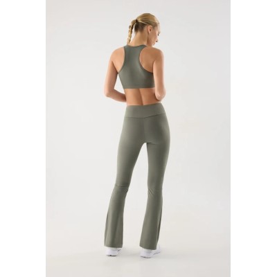 Leggings deportivos acampanados