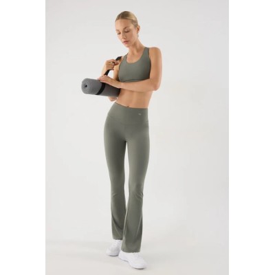 Leggings deportivos acampanados