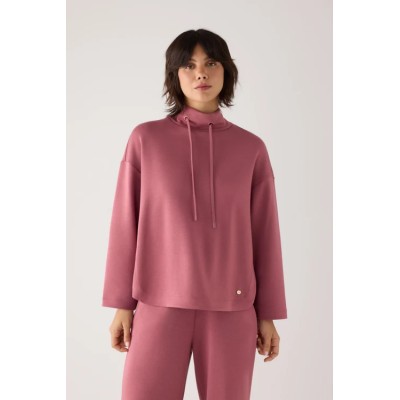 Conjunto afelpado cuello alto con cordones rosa